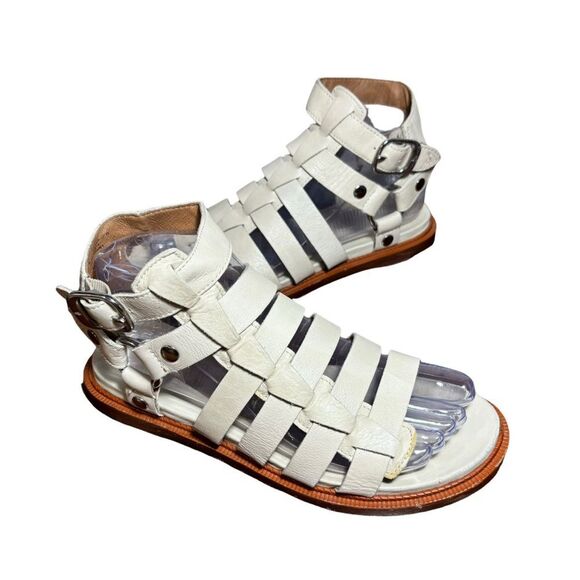Women’s Frye gladiator sandals size 6.5 M Cream - Picture 3 of 5